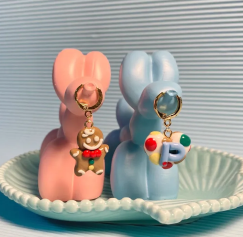 Narinari Mr Gingerman & P Heart Earrings